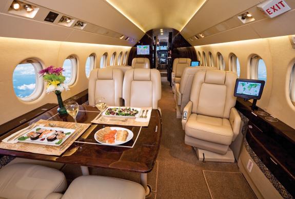 Dassault Falcon 2000 Lease